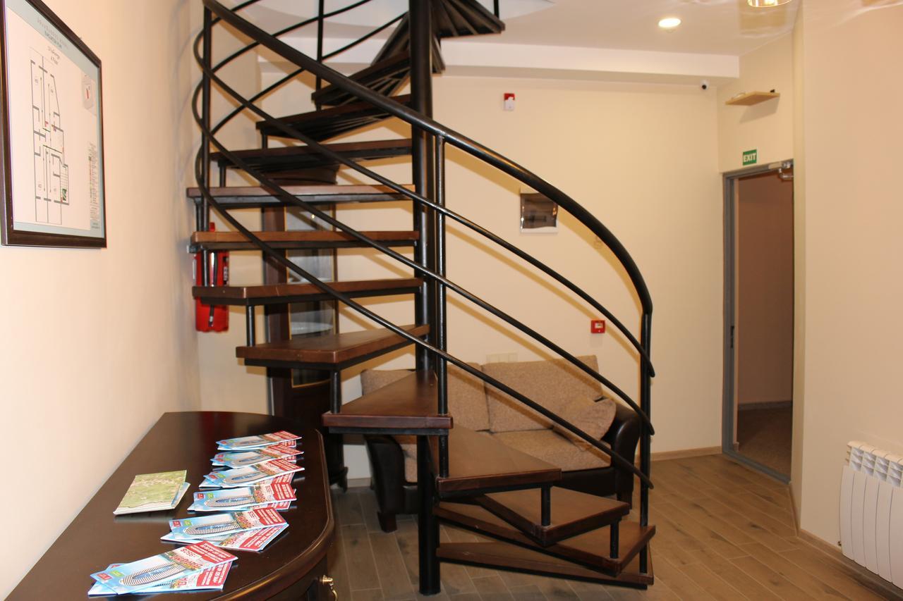 Boutique Hotel 32 Batumi Exterior foto
