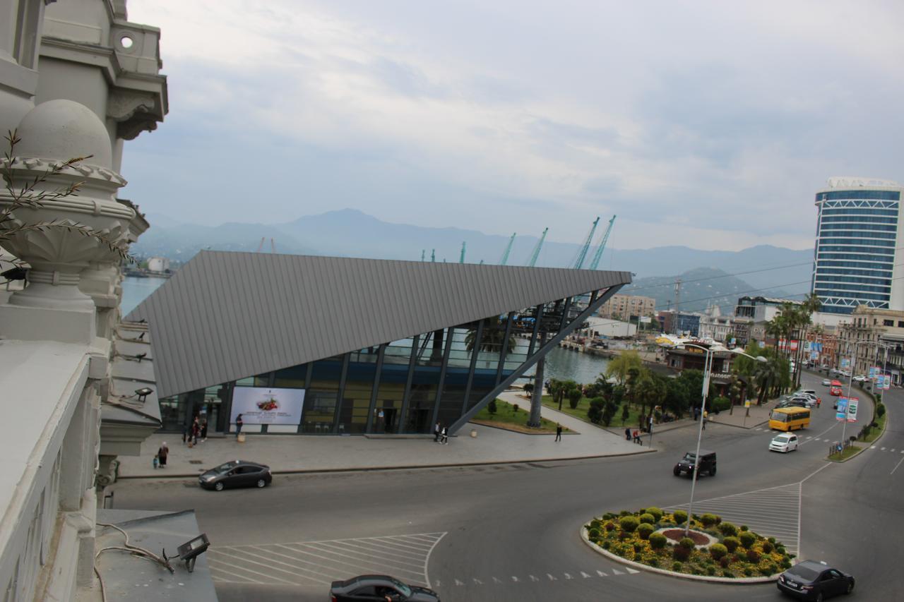 Boutique Hotel 32 Batumi Exterior foto