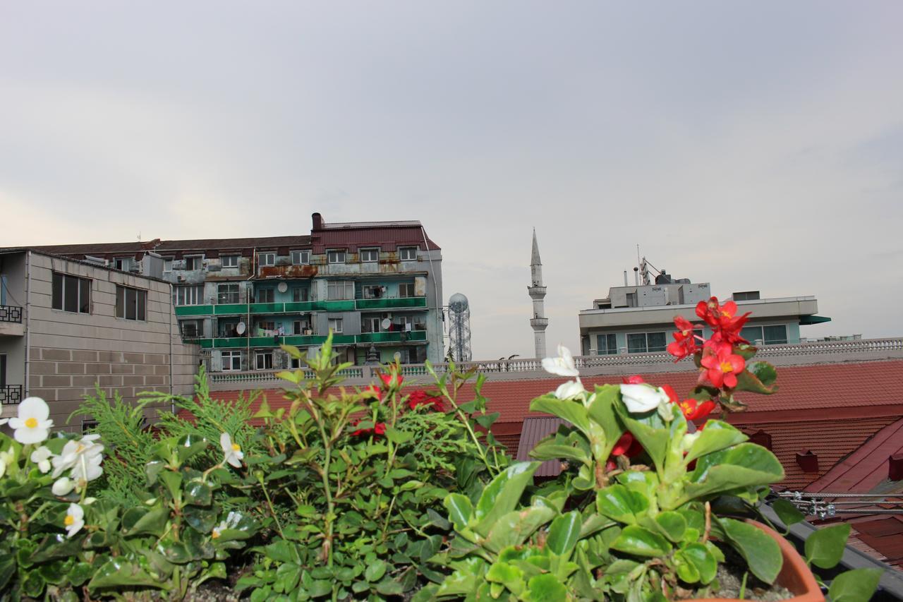 Boutique Hotel 32 Batumi Exterior foto