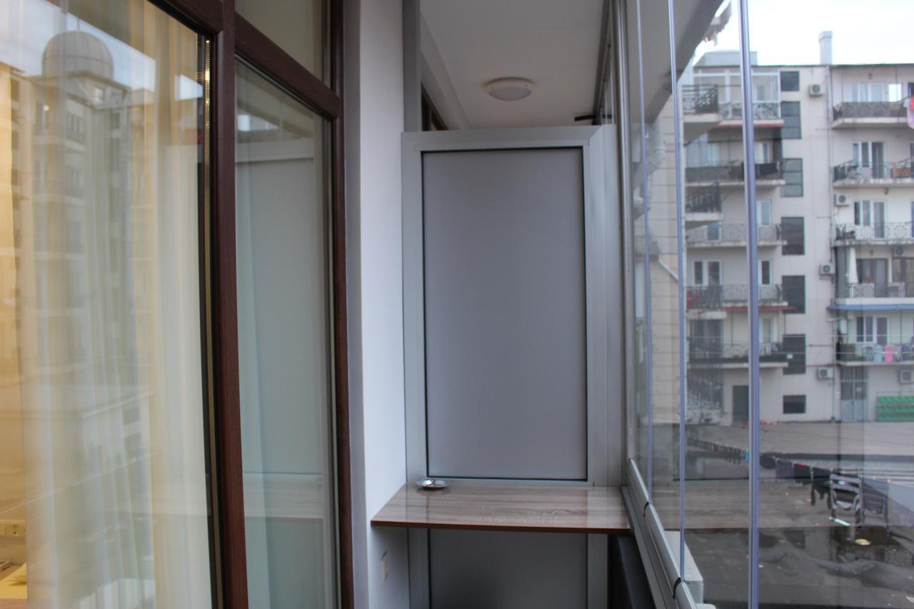 Boutique Hotel 32 Batumi Exterior foto