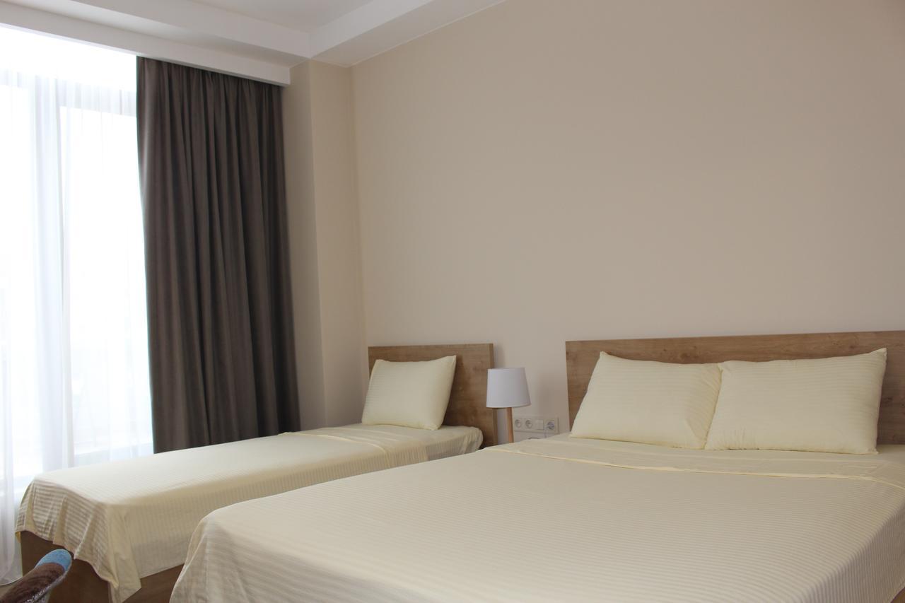 Boutique Hotel 32 Batumi Exterior foto