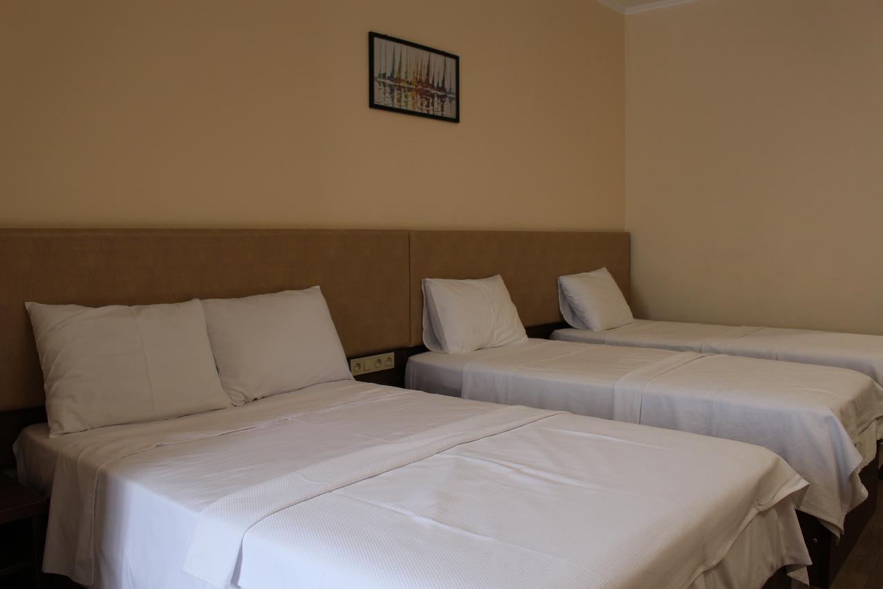 Boutique Hotel 32 Batumi Exterior foto