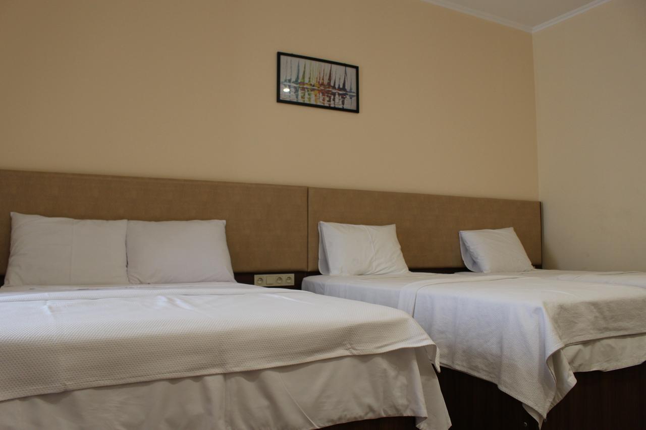 Boutique Hotel 32 Batumi Exterior foto